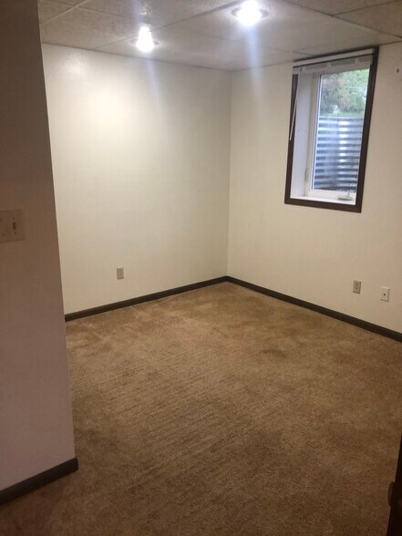 Building Photo - 1003 Olive St