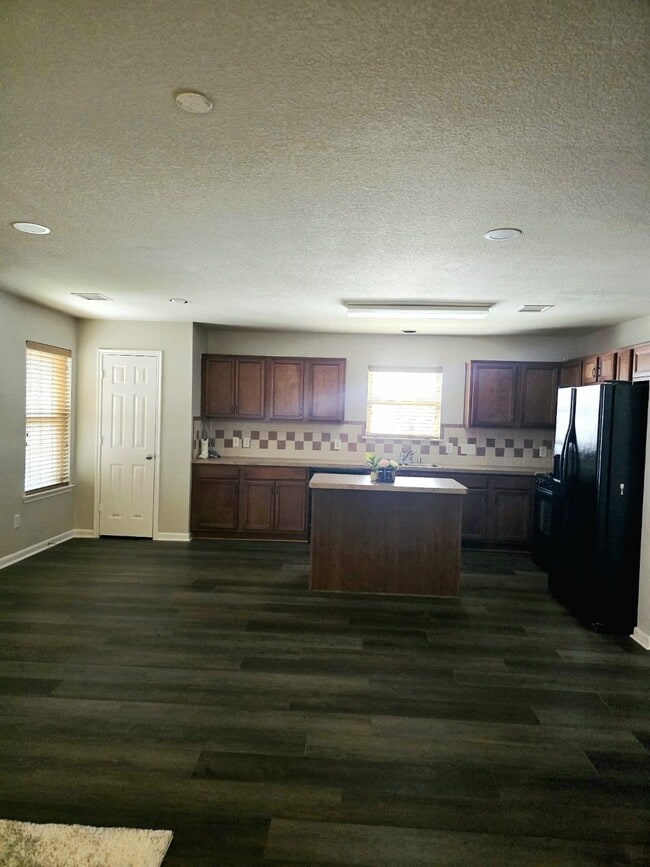 Building Photo - 15618 Sweet Maple Ct