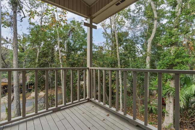 Building Photo - 2900 Woodrich Dr