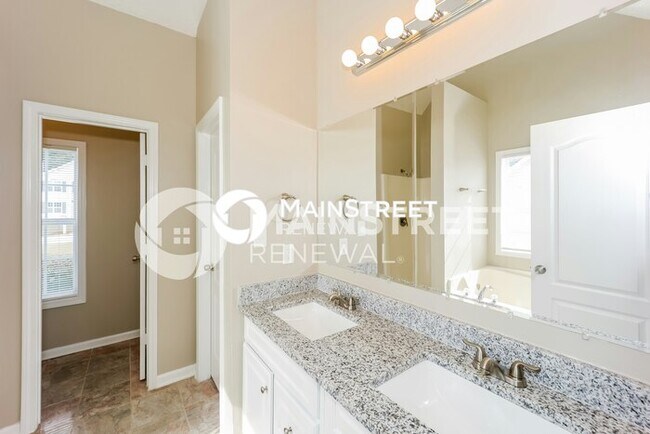 Building Photo - 3 Bedroom Pet-Friendly Home in Rex, GA wit...