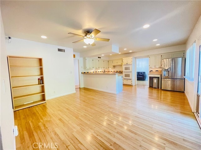 Building Photo - 6534 Petit Ave