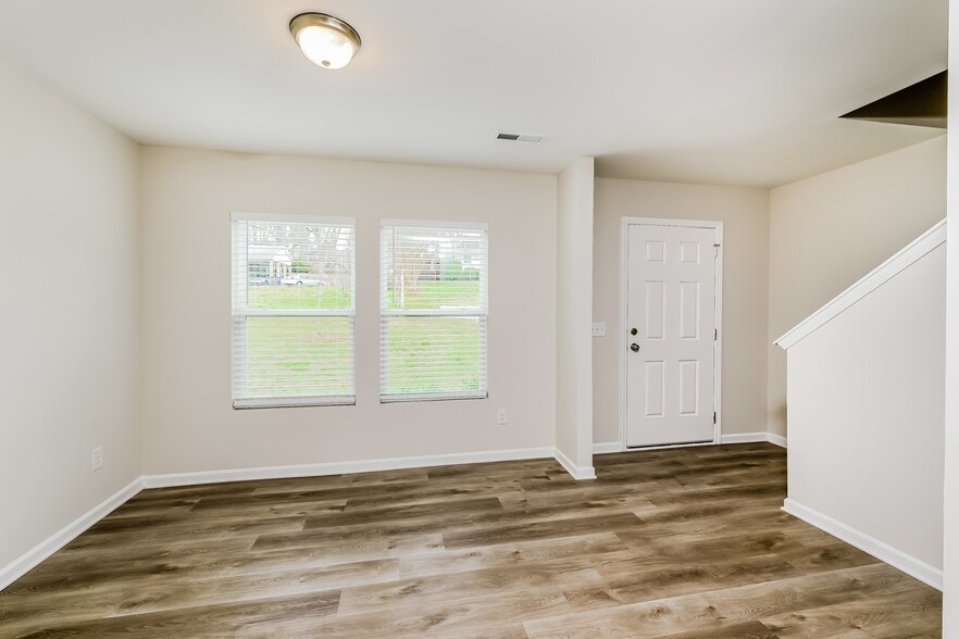 Building Photo - 4360 Shadi Green Ln