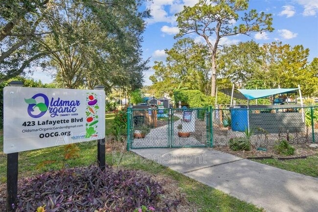 Building Photo - 311 Shore Dr E