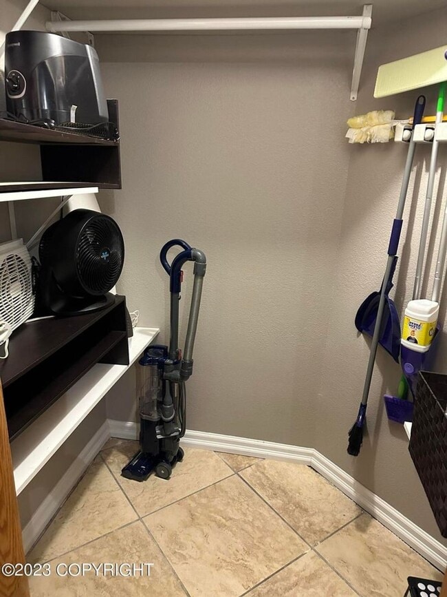 Building Photo - Furnished Executive Property In South Anchorage!