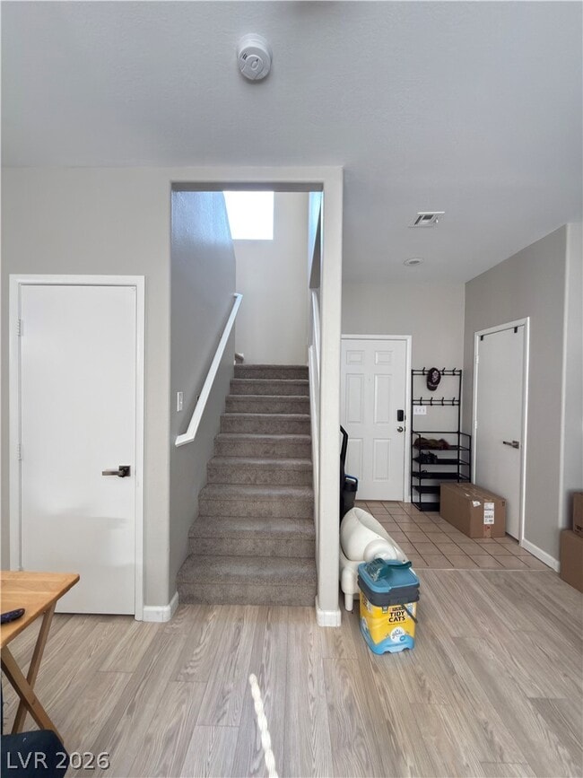 Building Photo - 1477 Summer Glow Ave