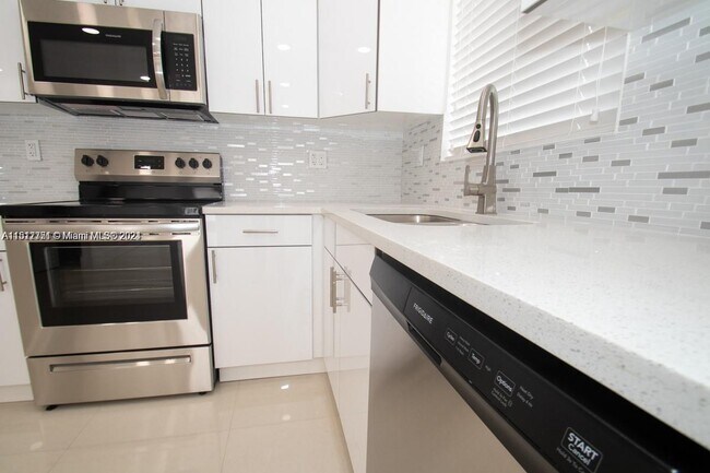 Building Photo - 233 NW 53rd Ave