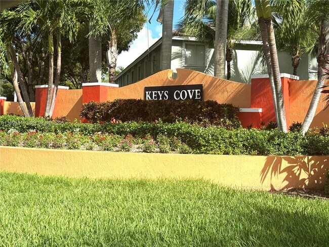 Building Photo - 1656 SE 29th Ct