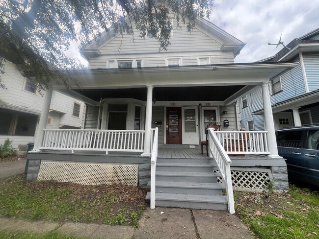 Building Photo - 943-945 Dewey Ave