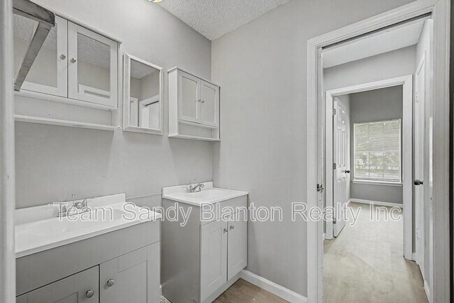 Building Photo - 8210 Kipling St