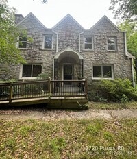 Building Photo - 2720 Poole Rd