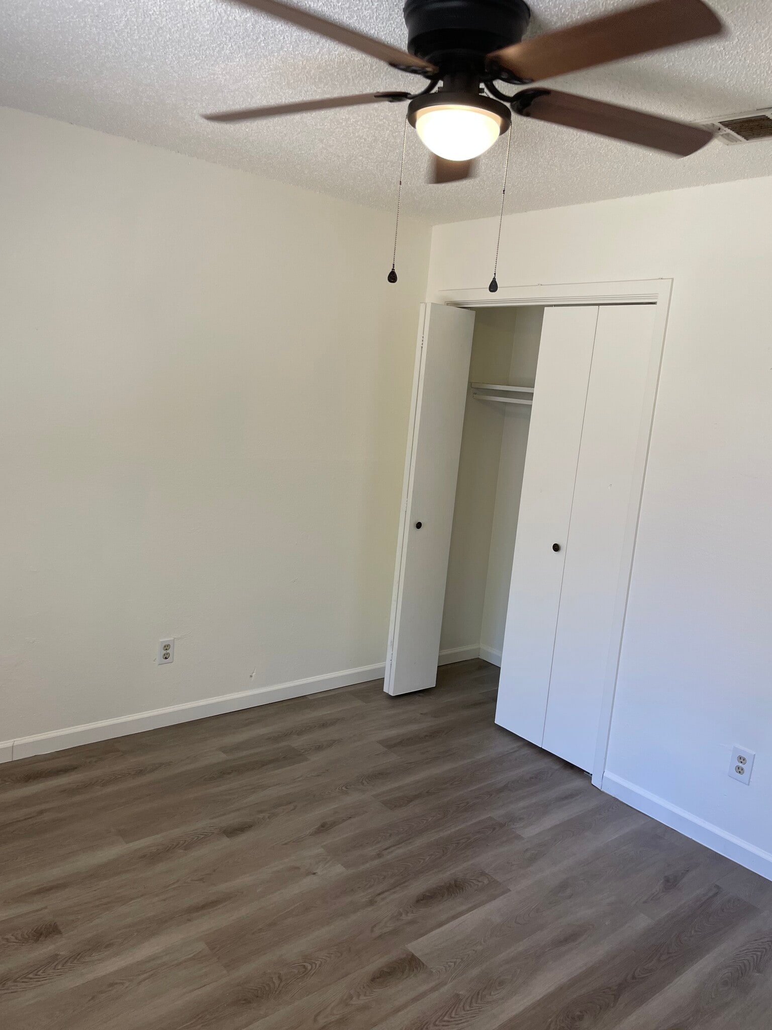 2nd Bed - 412 Greenlawn Blvd