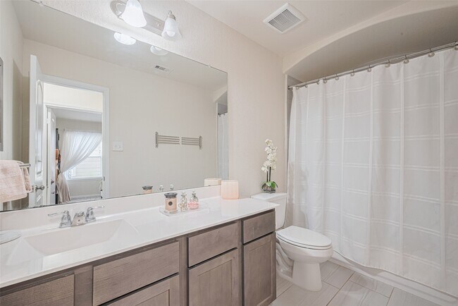 Building Photo - 5218 Windy Plantation Dr