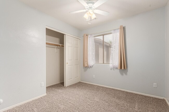 Building Photo - 2626 W Florentine Rd