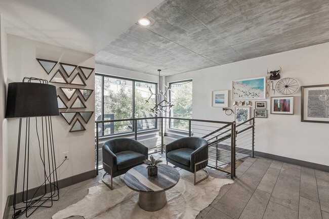 The Ruckus Lofts102 - Yugo Austin Nueces