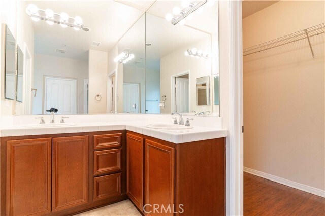 Building Photo - 4120 Paredo Way