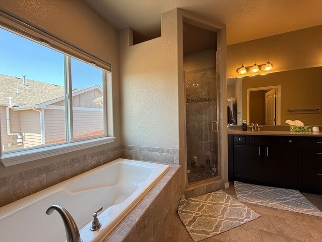 Building Photo - Immaculate 4 Bed 3 Bath Ranch Style Home With Amazing Views & 3 Car Garage in Peyton!!!