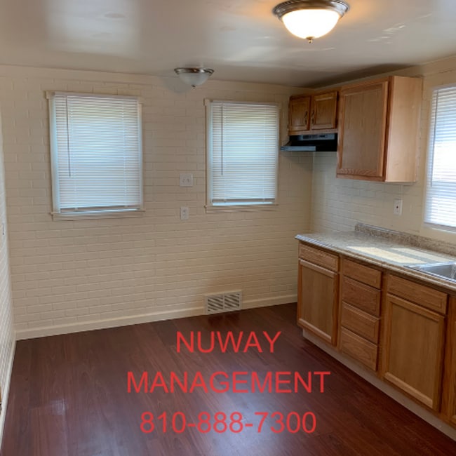 Building Photo - $1,100.00 - 2 Bed / 1 Bath House in Burton with a Spacious Loft Area