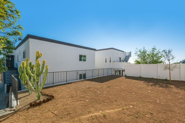 Building Photo - 312 Cazador Ln