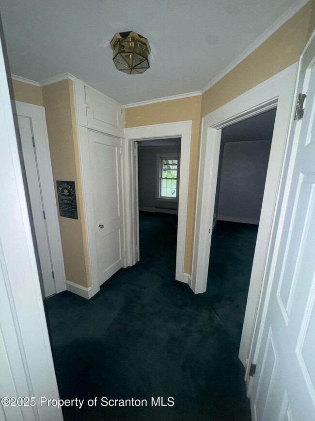 Building Photo - 908 Richmont St