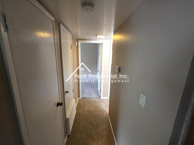 Building Photo - Norcade2912