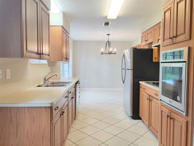 Building Photo - 1914 Seakale Ln