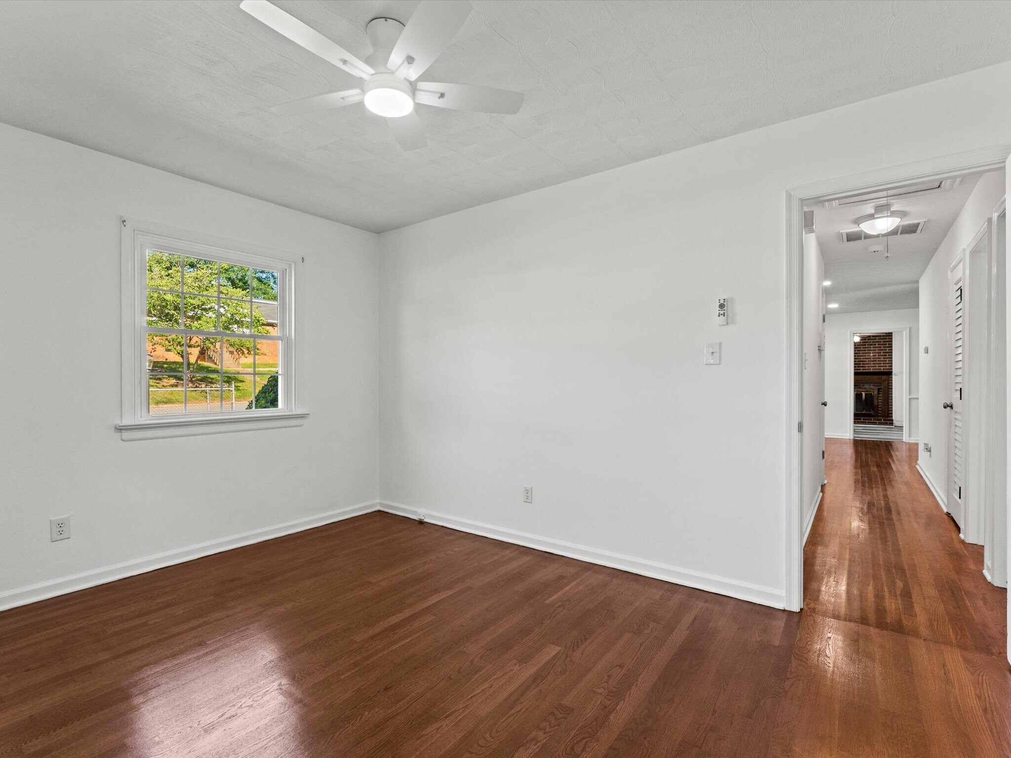 Building Photo - 3025 Glenan Dr