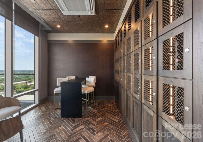 Building Photo - 500 W Trade St