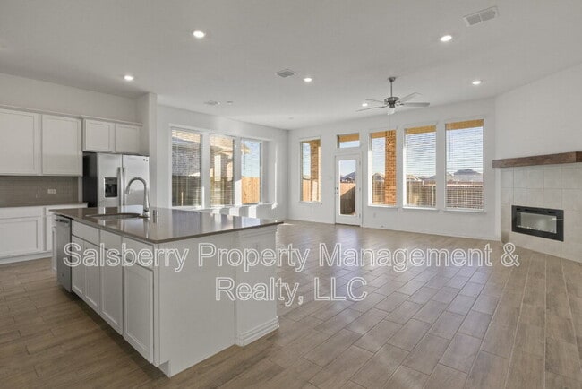 Building Photo - 233 Cherryvale Ln