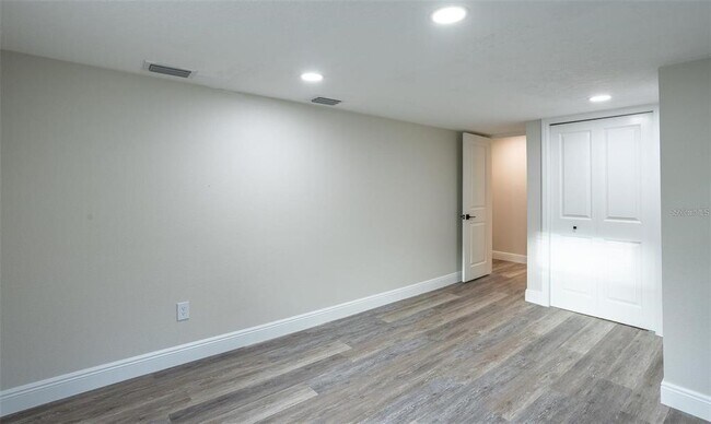 Building Photo - 1405 10th St S
