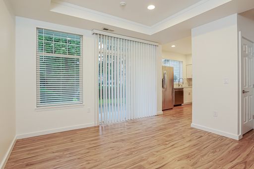 Building Photo - Newly Remodeled 3 bed 2.5 bath Townhome for Rent in Willow Grove Community