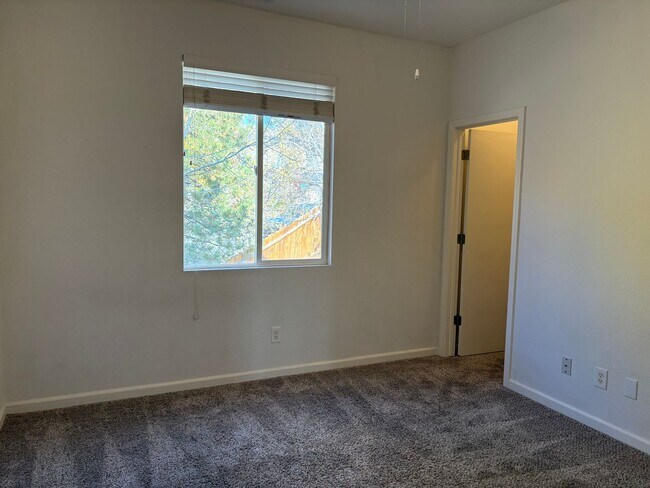 Building Photo - Northwest Reno Home