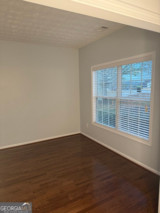 Building Photo - 1221 River Rush Ln NE