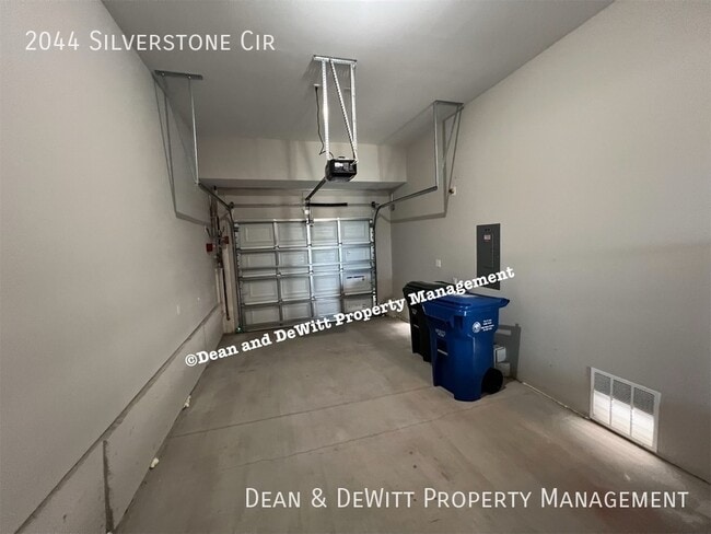 Building Photo - 2044 Silverstone Cir