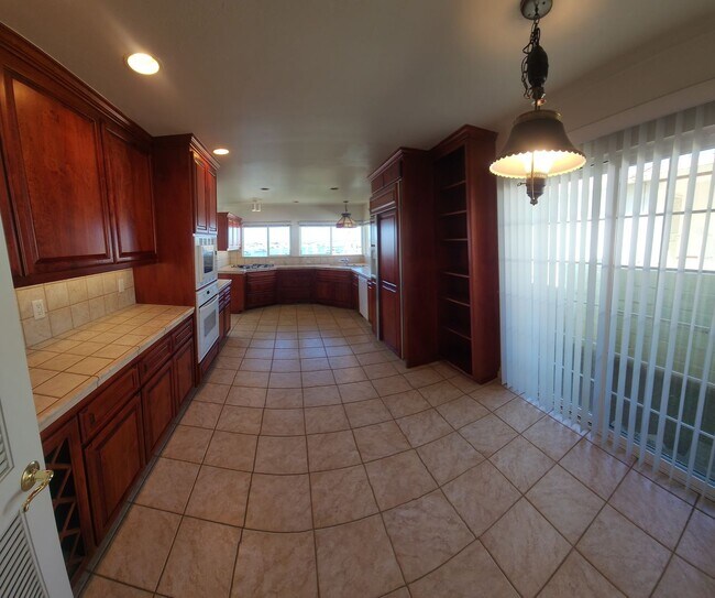 Building Photo - THOSE MORRO BAY VIEWS! Bright and Airy 2 b...