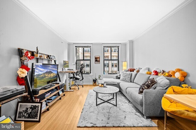 Building Photo - 631 D St NW