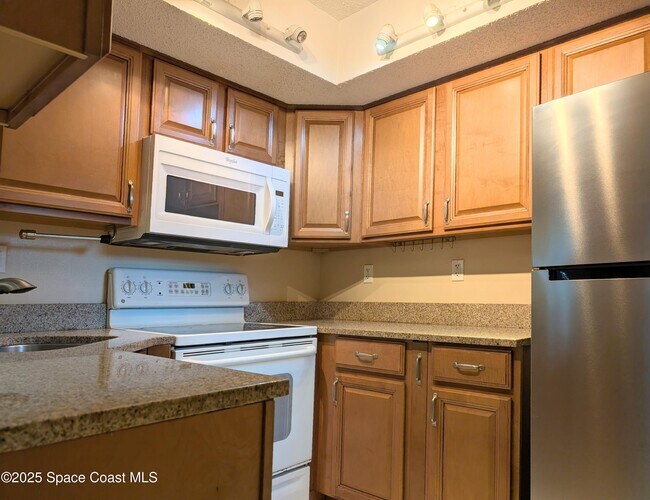 Building Photo - 1601 Sunny Brook Ln