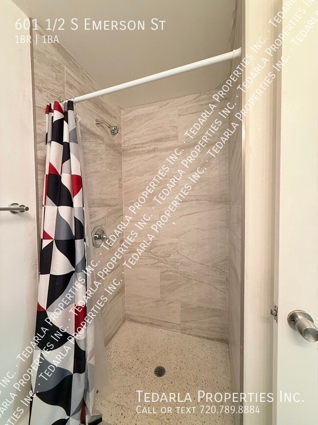 Building Photo - 601 1/2 S Emerson St-