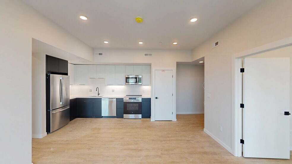 Building Photo - 36 Mount Pleasant St