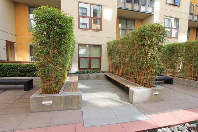 Building Photo - Metrome - Ground floor with patio - 1 bedr...