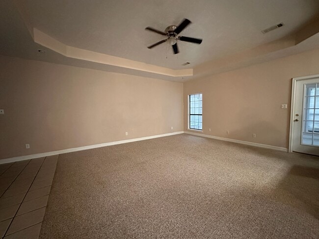 Building Photo - 1233 Port Arthur Terrace