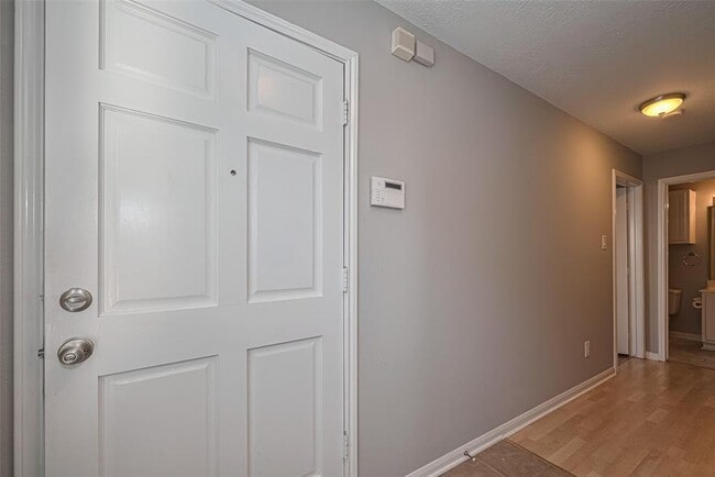 Building Photo - 1101 Saulnier St