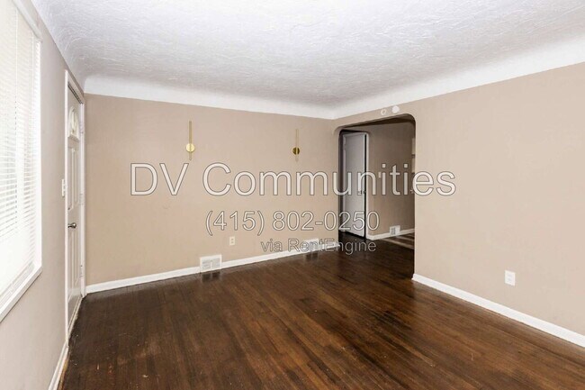 Building Photo - 16605 Kollin Ave