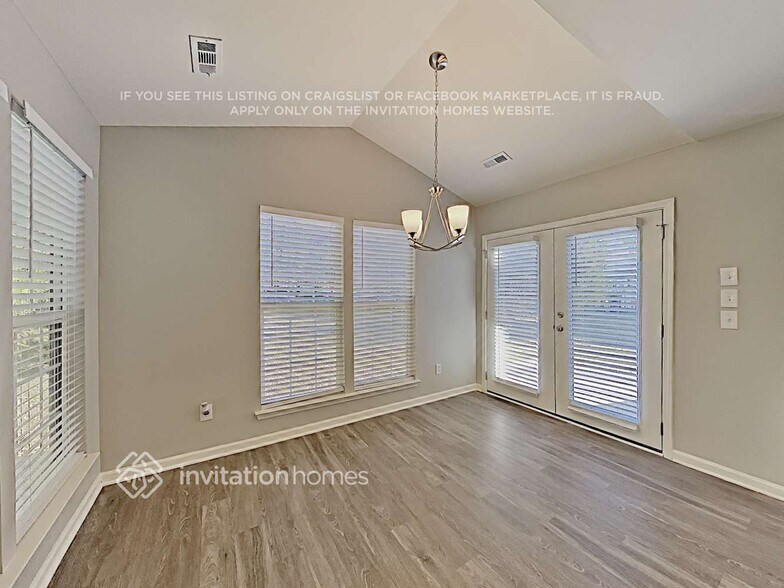 Building Photo - 9544 Green Apple Dr