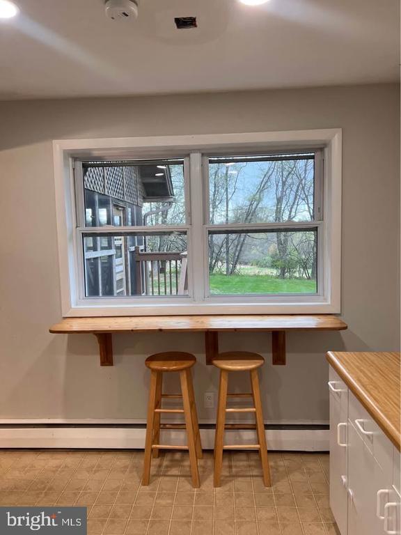 Building Photo - 6122 Rolling View Dr