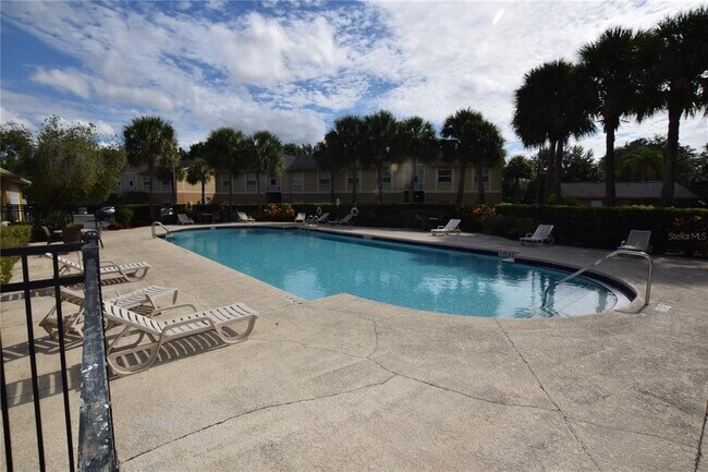Building Photo - 2401 Barley Club Ct
