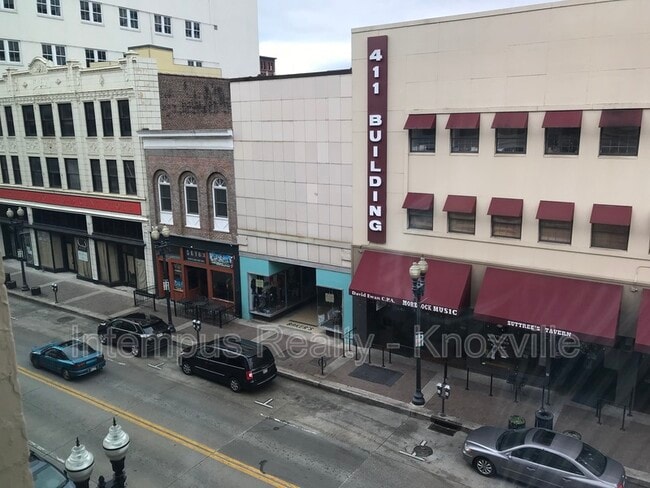 Building Photo - 402 S Gay St