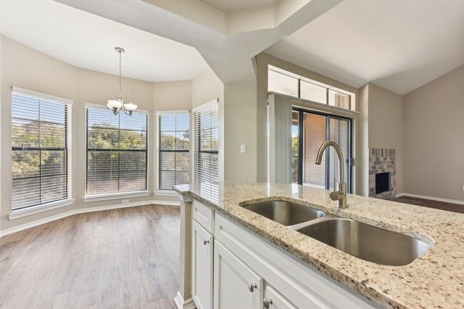 Floorplan - Waters Edge Apartment Homes