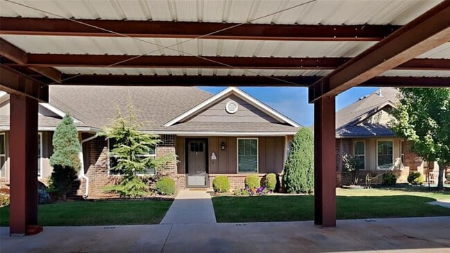 Building Photo - 8809 SW 55th St