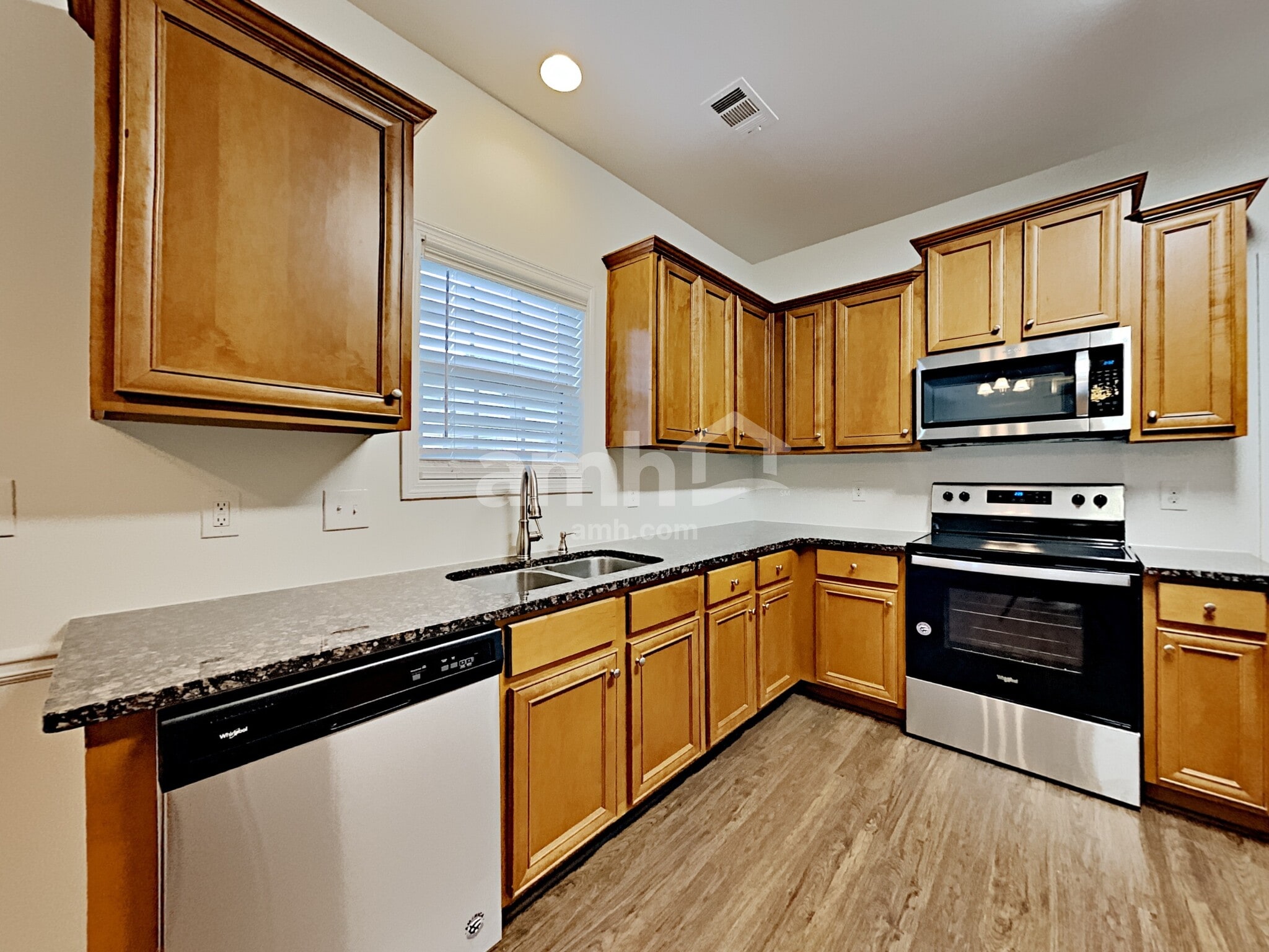 Building Photo - 3199 Arbor Oaks Dr SW