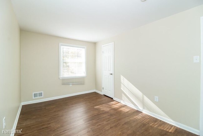 Building Photo - 1488 Potomac Heights Dr